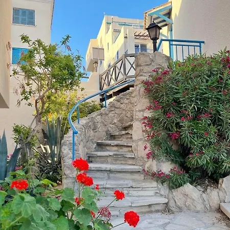 Healthy Vacation With Sea View, Pool, 2 Double Beds * Klorakas