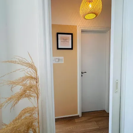 Lägenhet Holistic Homes - Sea View, Pool, 2 Double Beds