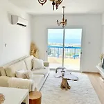 Holistic Homes - Sea View, Pool, 2 Double Beds * Klorakas