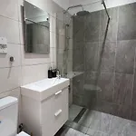 Apartment Holistic Homes - Sea View, Pool, 2 Double Beds *
