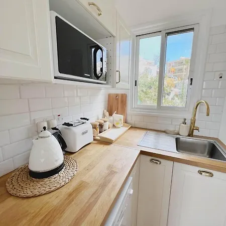 Apartment Healthy Vacation With Sea View, Pool, 2 Double Beds