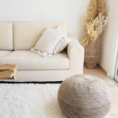 Healthy Vacation With Sea View, Pool, 2 Double Beds