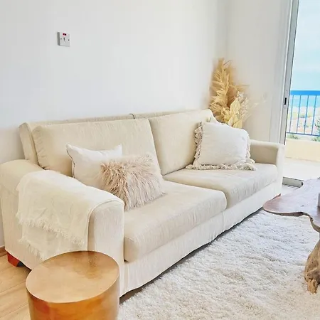 Healthy Vacation With Sea View, Pool, 2 Double Beds Апартаменты Хлоракас