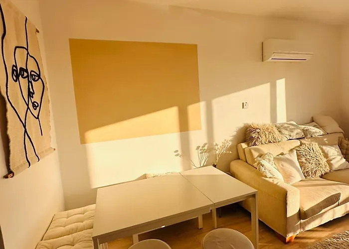 Apartment Holistic Homes - Sea View, Pool, 2 Double Beds Klorakas