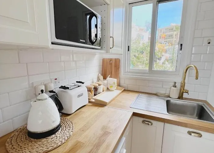 Apartment Holistic Homes - Sea View, Pool, 2 Double Beds
