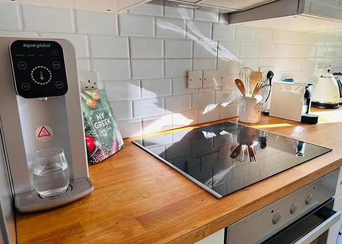 Healthy Vacation With Sea View, Pool, 2 Double Beds *