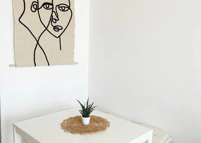 Healthy Vacation With Sea View, Pool, 2 Double Beds 아파트