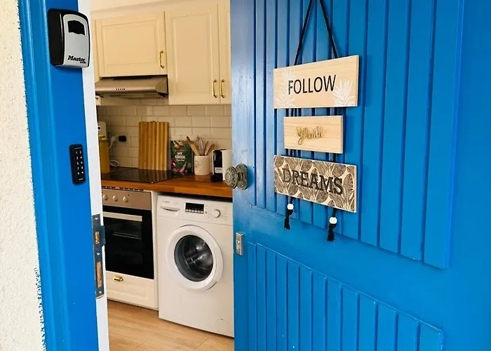 Healthy Vacation With Sea View, Pool, 2 Double Beds Klorakas