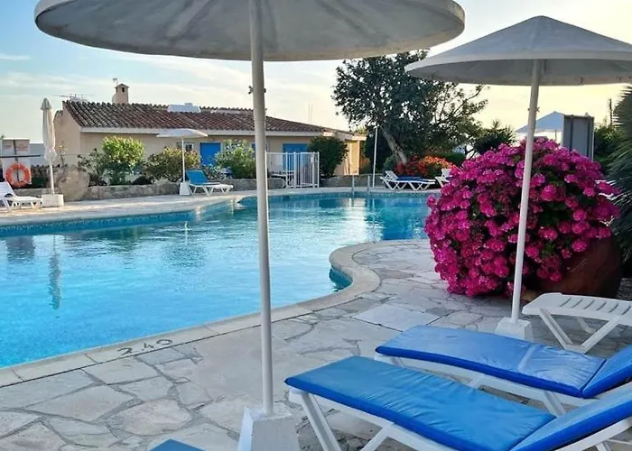 Healthy Vacation With Sea View, Pool, 2 Double Beds 아파트 Klorakas